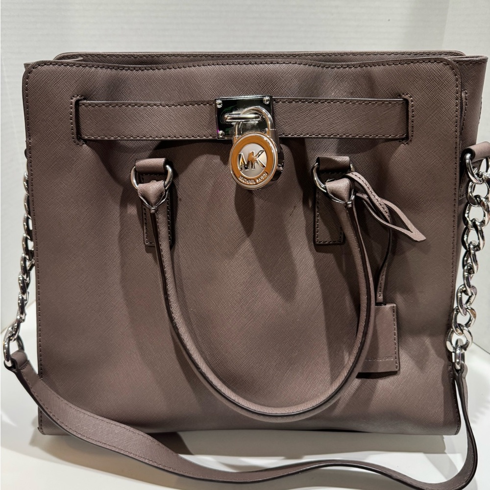 Michael Kors Mauve Shoulder Bag with Chain Strap